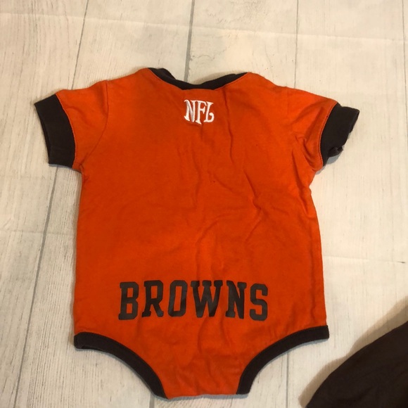 Cleveland Browns Outfit - Picture 3 of 5